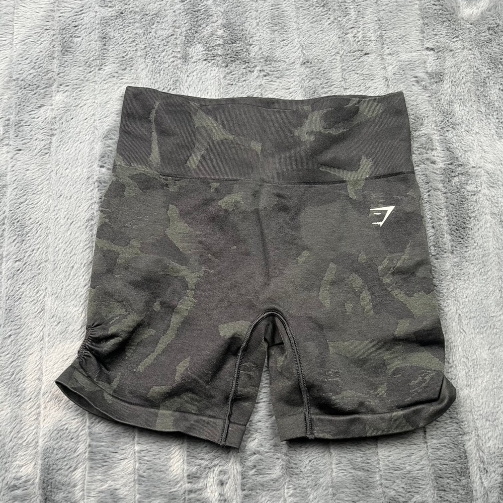 Gymshark Adapt Camo Seamless Shorts Womens Medium Black Green Camouflage B1A4Y